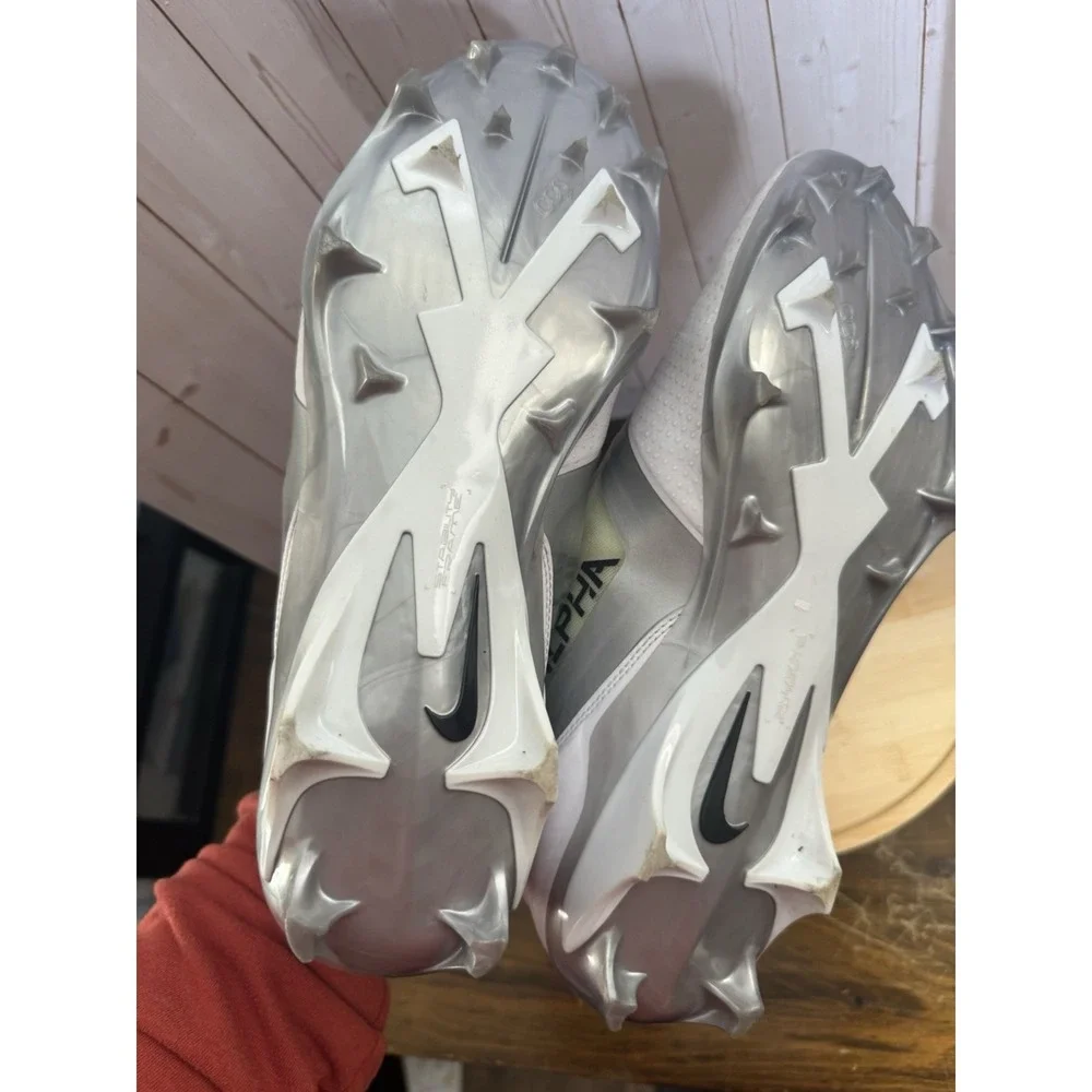 Nike Alpha Menace 4 Pro football cleats White/silver Men 11 Agility Power Molded